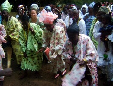 Arugba and other worshippers rocking to the beat of talking drums during the Ikosinrodo