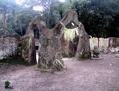 Entrace to the river side