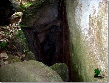 Entrance to Iho Eleeru, The Cave of Ashes