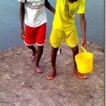 Ok this is how they fish in the Niger Delta!!!